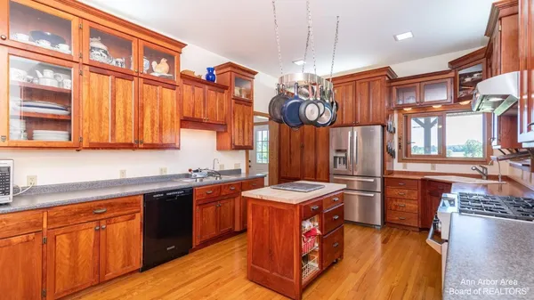 $970,000 | 12322 Mccollum Road, Clinton, MI 49236