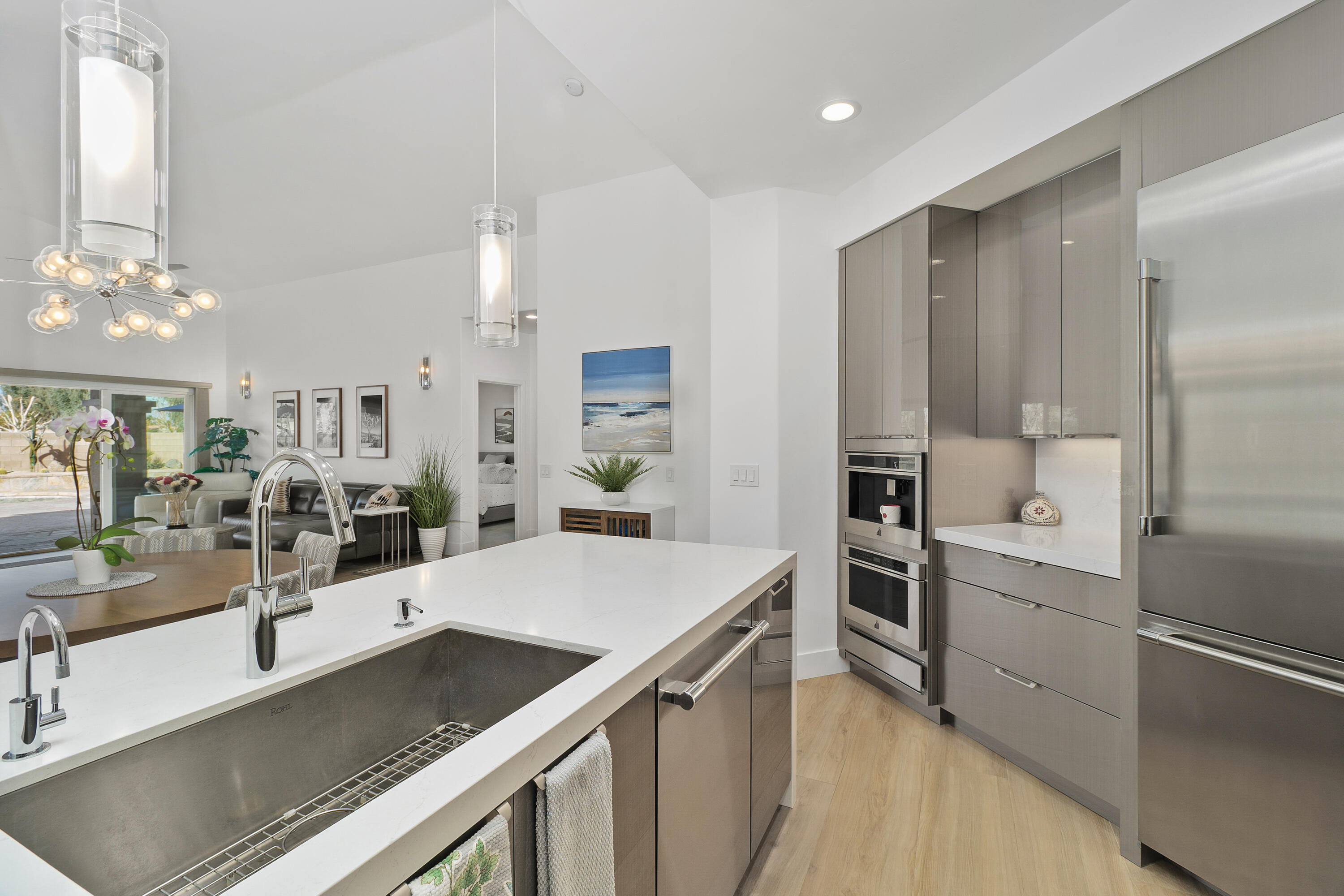 45703 Crosswater Street Indio, CA 92201 - Photo 10 of 41 45703 Crosswater - Kitchen