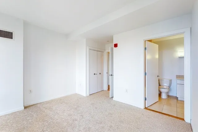 $1,600,000 | 80 Broad Street, Unit 1204, Boston, MA 02110