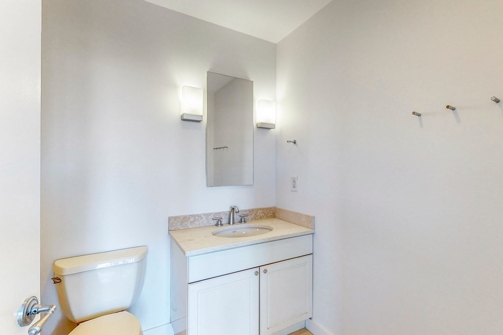 80 Broad Street, Unit 1204 Boston, MA 02110 - Photo 20 of 26