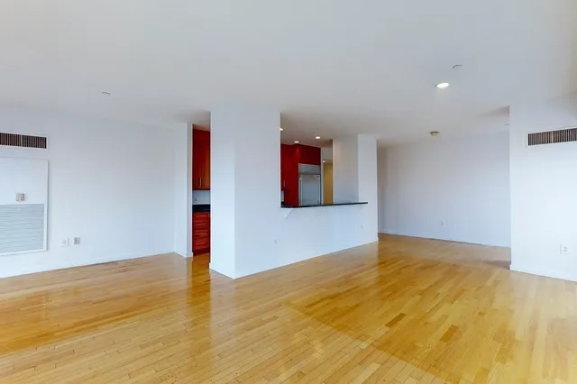 $1,600,000 | 80 Broad Street, Unit 1204, Boston, MA 02110