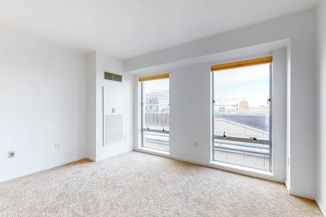 $1,600,000 | 80 Broad Street, Unit 1204, Boston, MA 02110