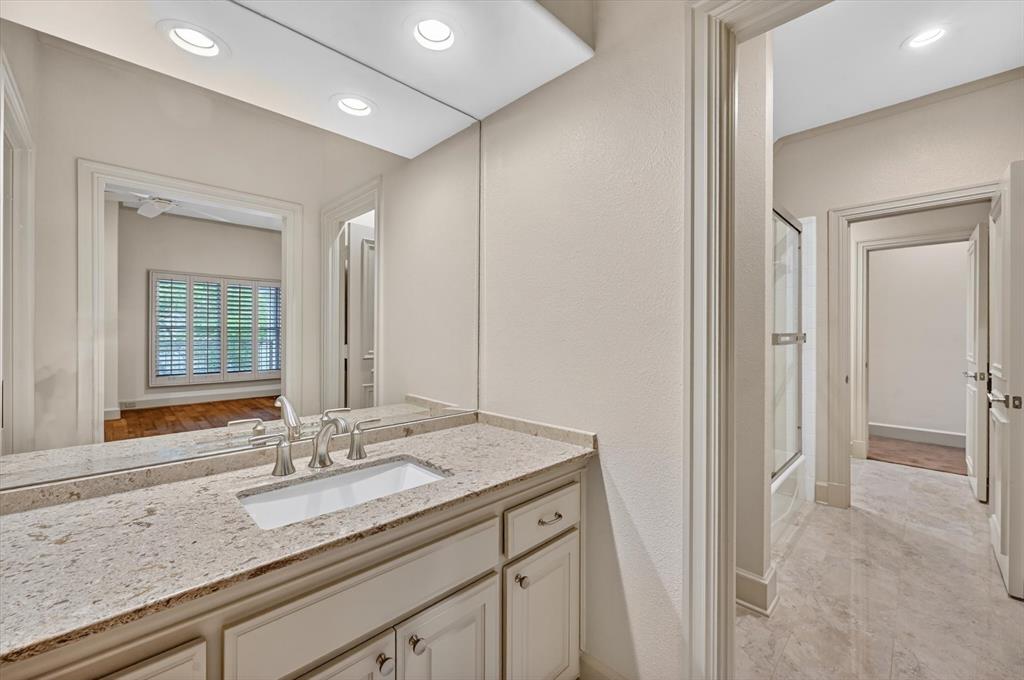 14819 Bellbrook Drive Addison, TX 75254 - Photo 21 of 25