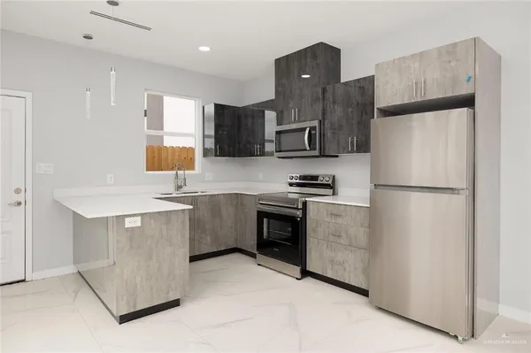 $1,300 | 3531 South Dominque Drive, Pharr, TX 78577