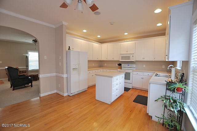 3518 Carriage Farm Road Rocky Mount, NC 27804 - Photo 25 of 39 Nice eat-in kitchen
