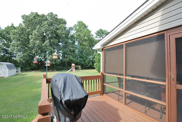 3518 Carriage Farm Road Rocky Mount, NC 27804 - Photo 5 of 39 Deck/Grilling area
