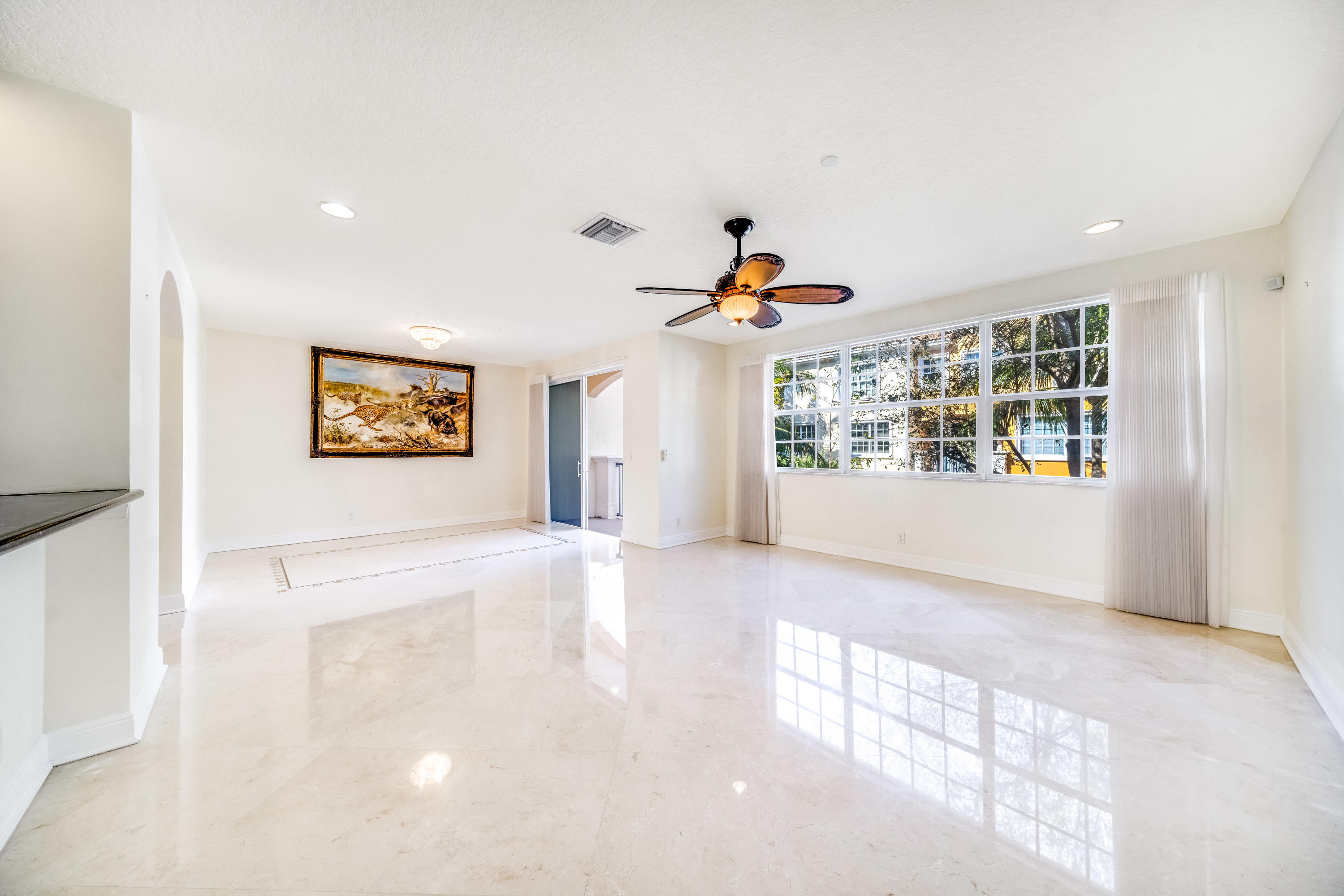 605 Northeast Francesca Lane Boca Raton, FL 33487 - Photo 21 of 53 Living/Dining