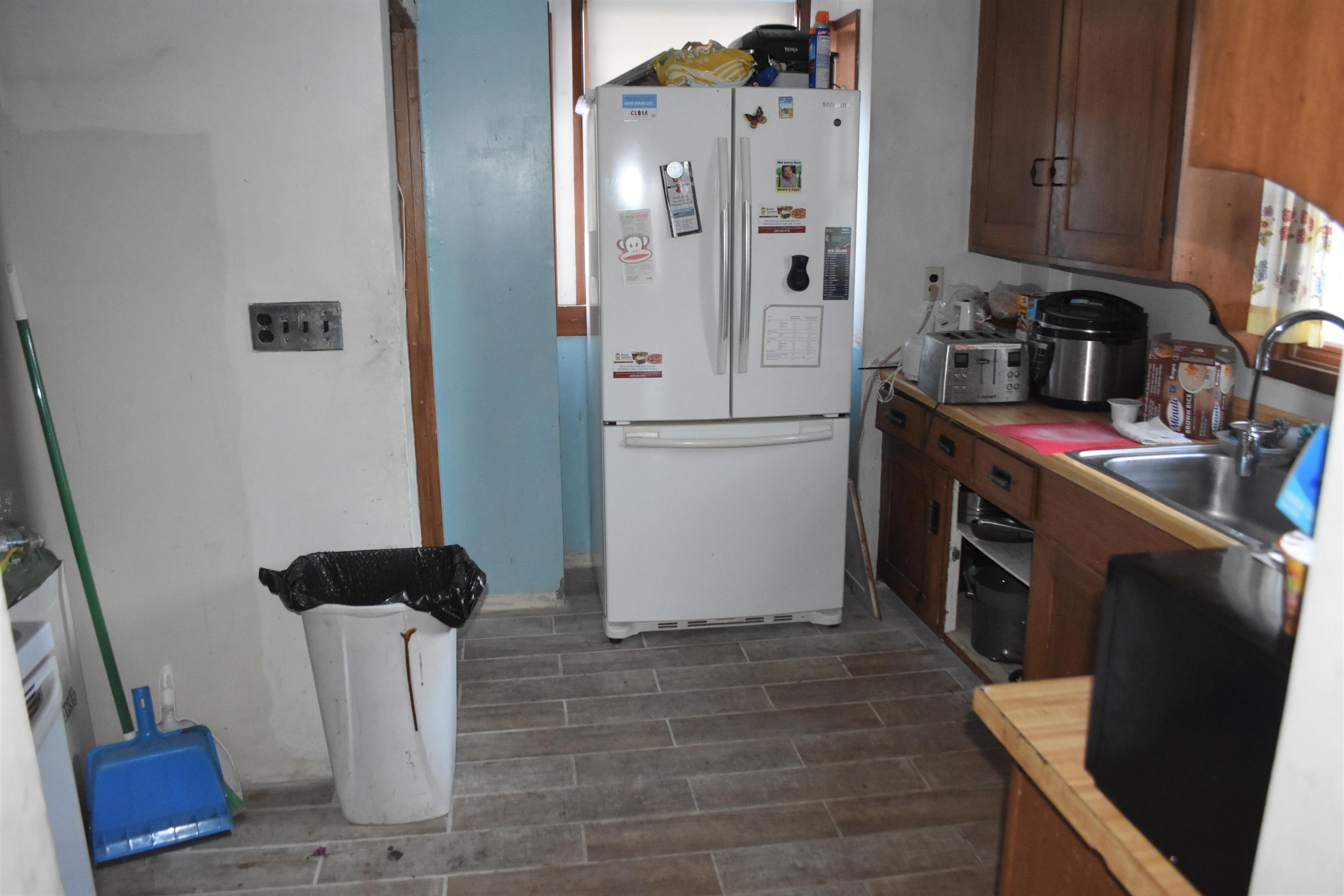 82 Romano Road South Portland, ME 04106 - Photo 9 of 24 DSC_0009