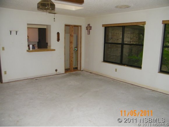 165 Azalea Road Edgewater, FL 32141 - Photo 13 of 24 Gallery Image 13
