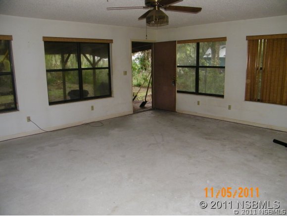 165 Azalea Road Edgewater, FL 32141 - Photo 15 of 24 Gallery Image 15