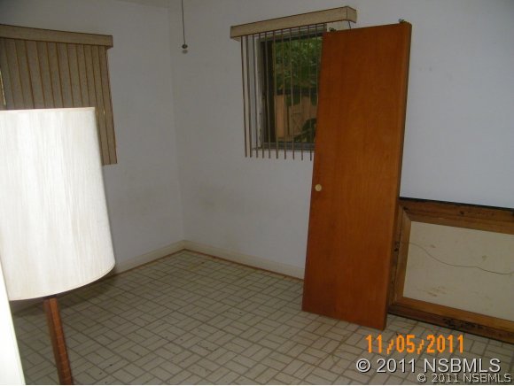 165 Azalea Road Edgewater, FL 32141 - Photo 19 of 24 Gallery Image 19