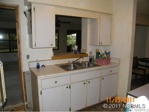 165 Azalea Road Edgewater, FL 32141 - Photo 5 of 24 Gallery Image 5