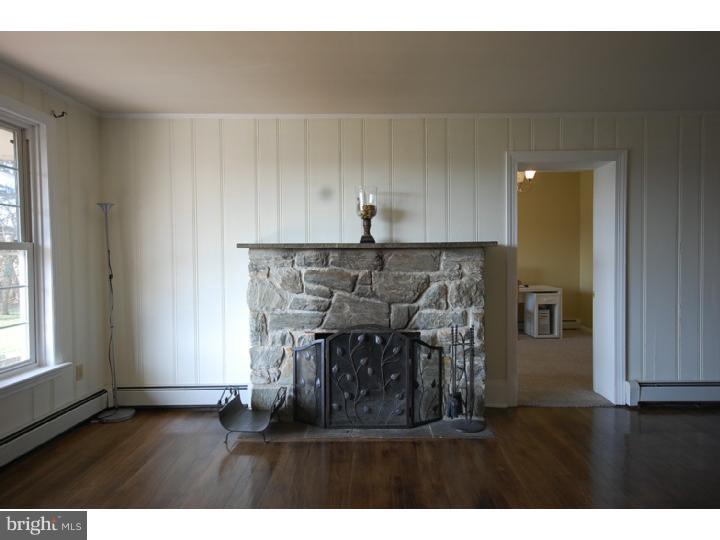 320 Rock Raymond Road Downingtown, PA 19335 - Photo 3 of 24 Gallery Image 3