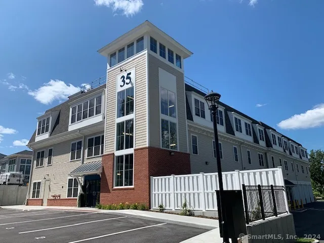 $3,750 | 35 Old Quarry Road, Unit C8, Ridgefield, CT 06877