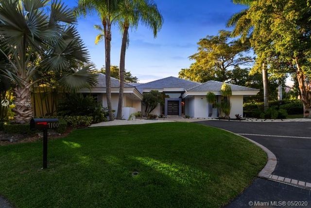 $2,700,000 | 7100 West Lago Drive, Coral Gables, FL 33143