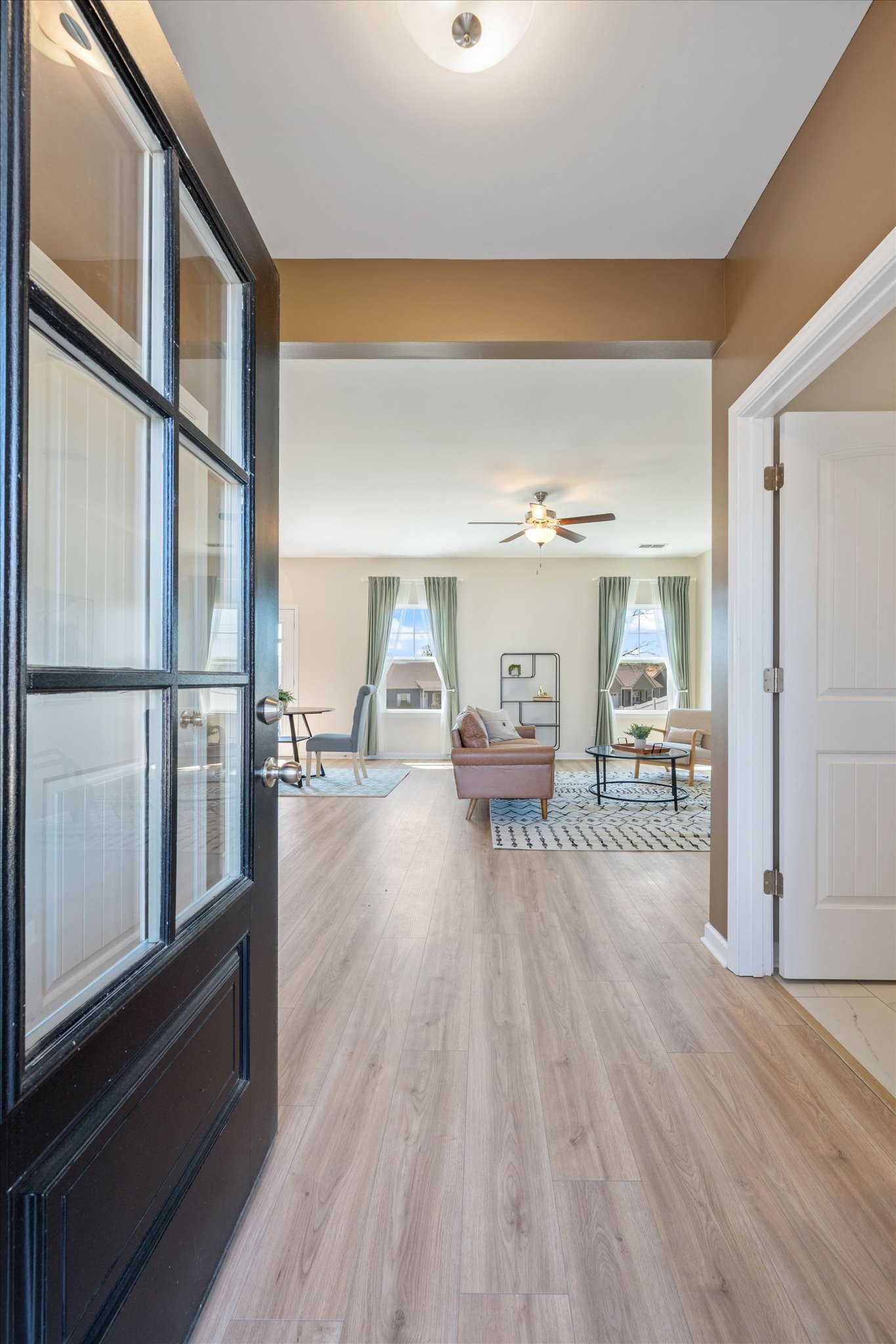 274 Thorpe Drive Spring Hill, TN 37174 - Photo 3 of 29