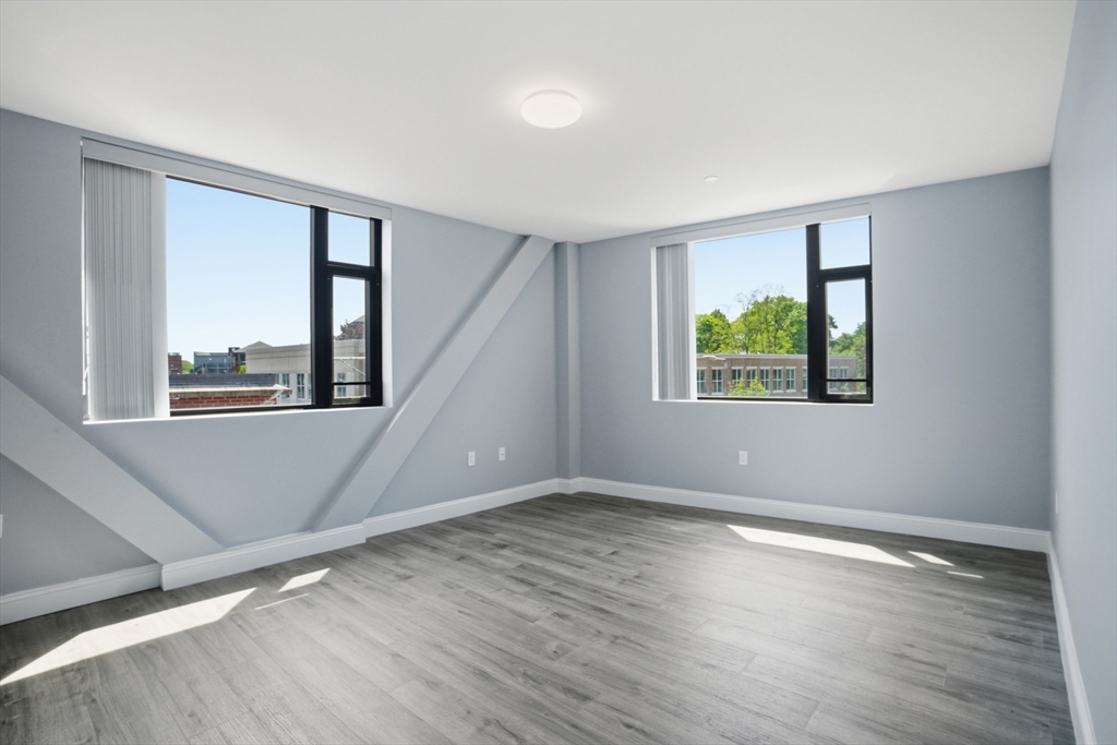 632 Centre Street, Unit 306 Boston, MA 02130 - Photo 7 of 16