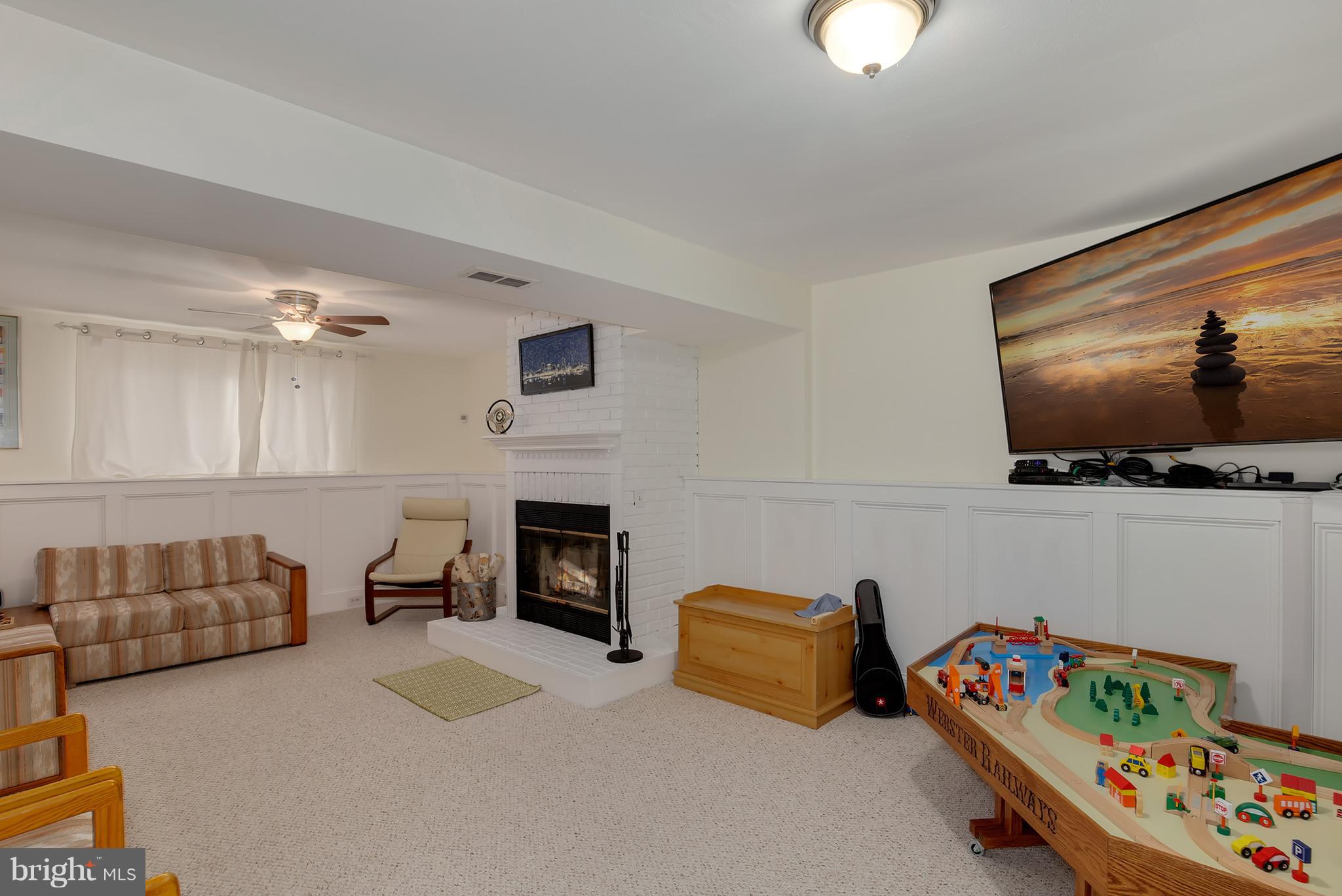 2 Bushwood Road Baltimore, MD 21234 - Photo 18 of 25 Family Room
