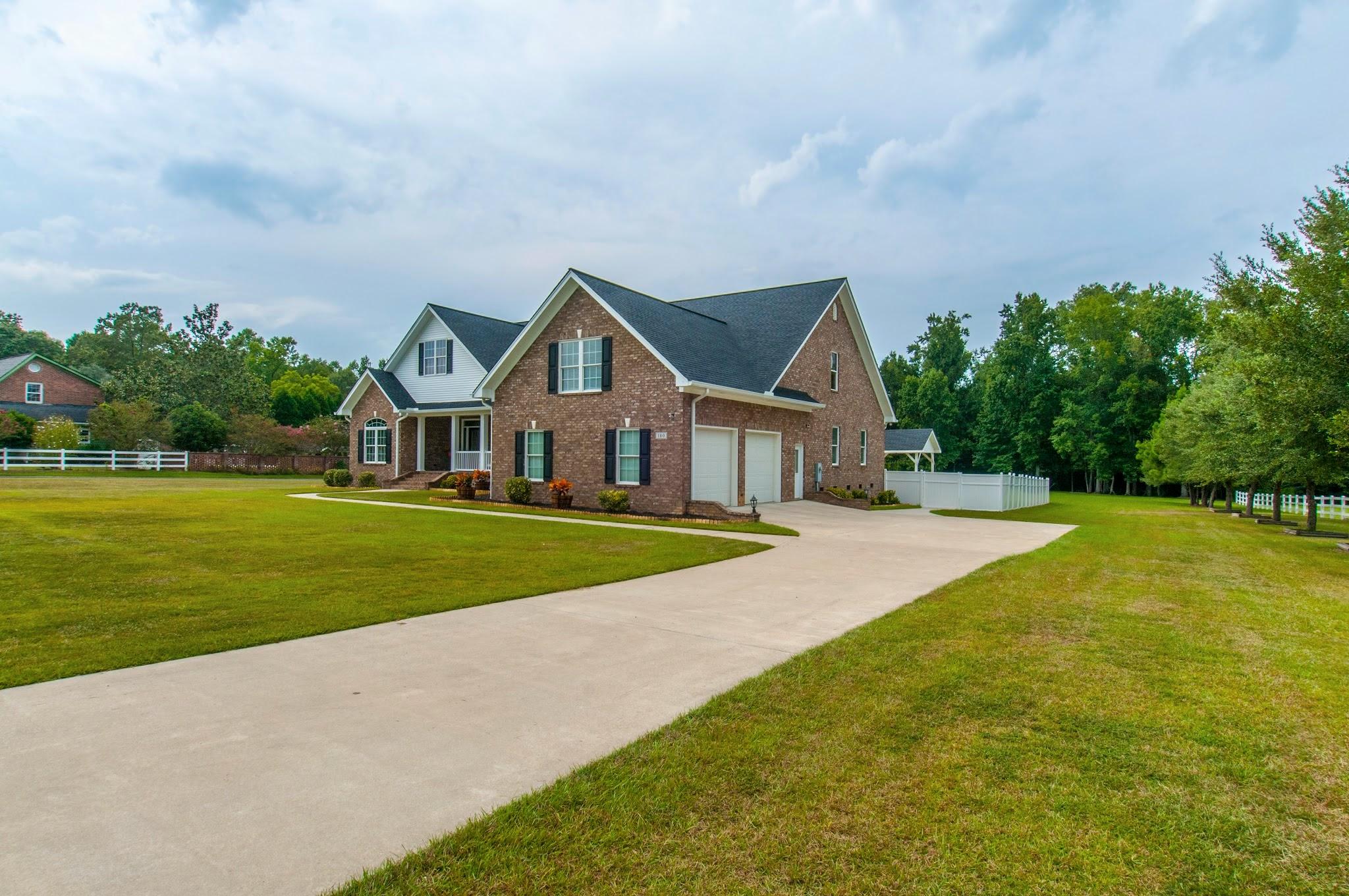 180 Columns Road Summerville, SC 29483 - Photo 4 of 45 180_Columns_Rd_Summerville_SC_29483_DSC8