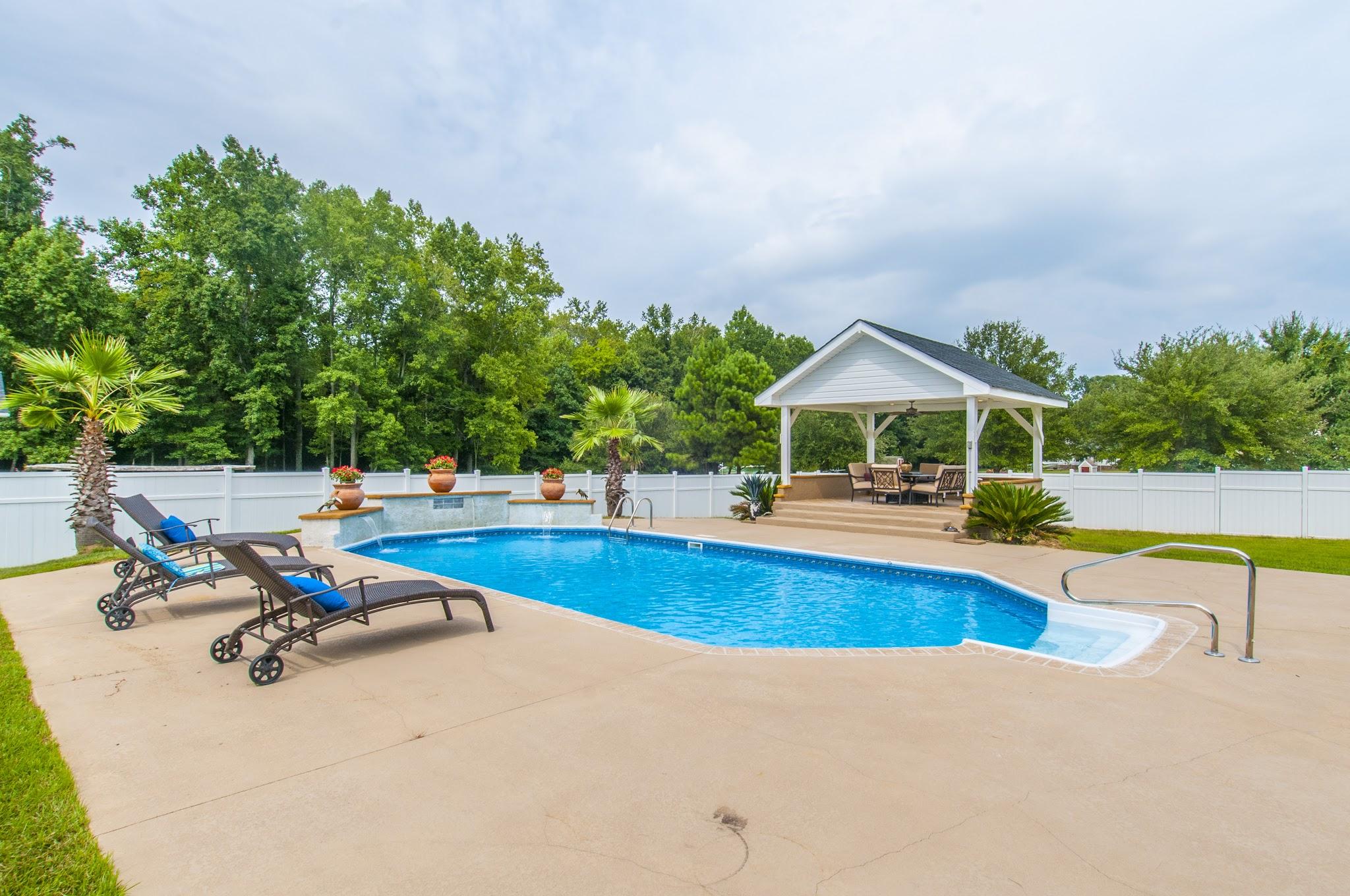 180 Columns Road Summerville, SC 29483 - Photo 8 of 45 180_Columns_Rd_Summerville_SC_29483_DSC8
