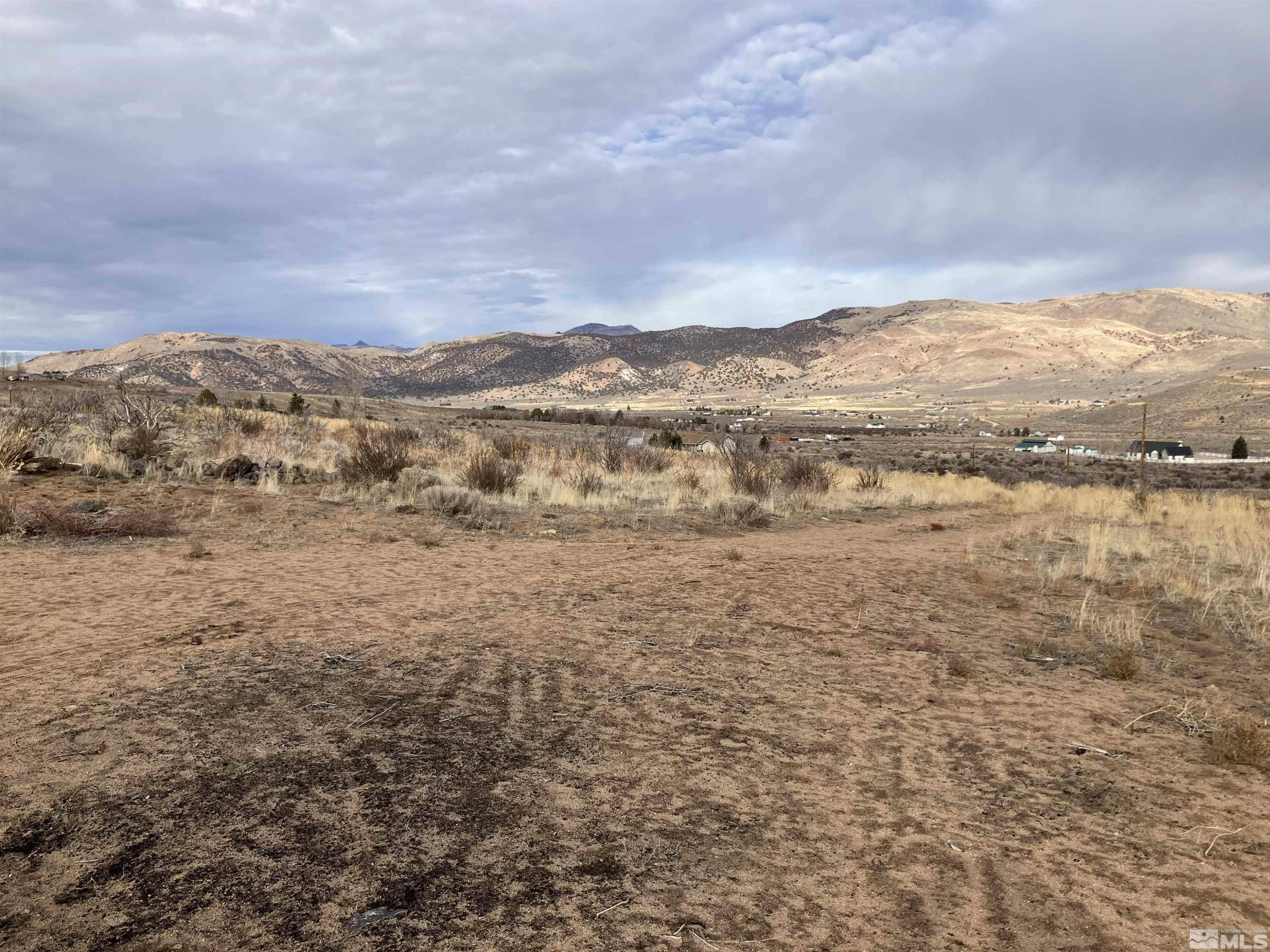 85 Appaloosa Circle Reno, NV 89508 - Photo 3 of 15 a view of lake with mountain