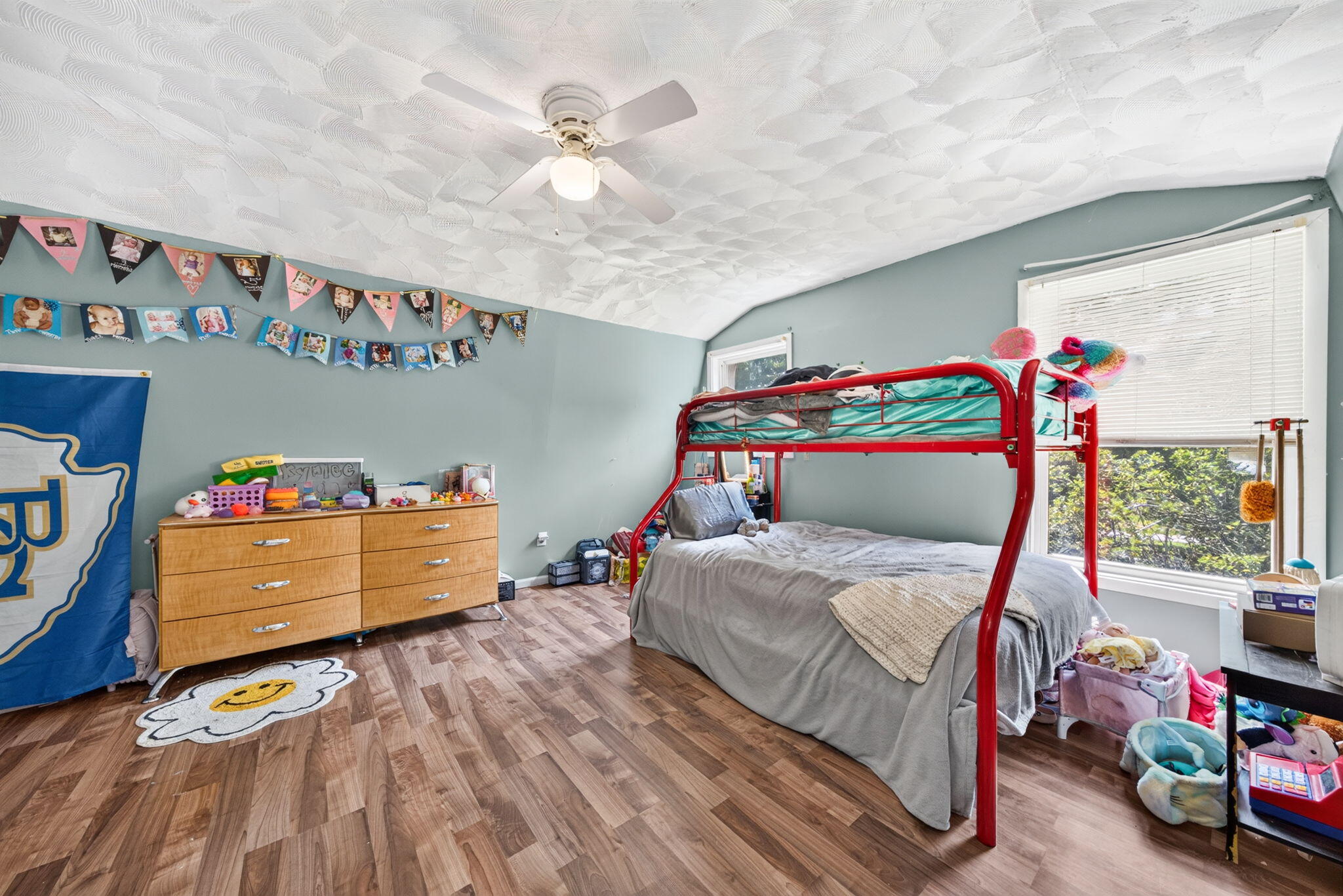9361 Griffith Road Pikeville, TN 37367 - Photo 23 of 33 Upstairs bedroom 3