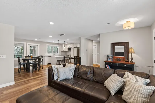 $675,000 | 20300 Otero Avenue, Hastings, MN 55033