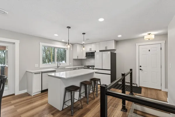 $675,000 | 20300 Otero Avenue, Hastings, MN 55033