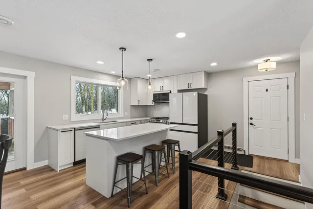 $699,000 | 20300 Otero Avenue, Hastings, MN 55033