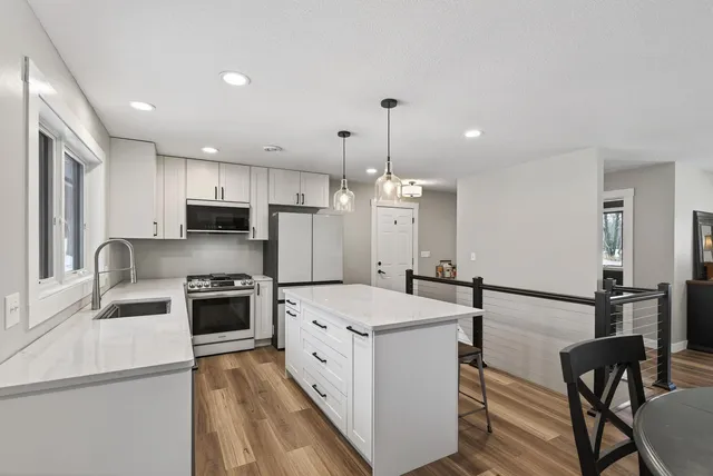 $699,000 | 20300 Otero Avenue, Hastings, MN 55033