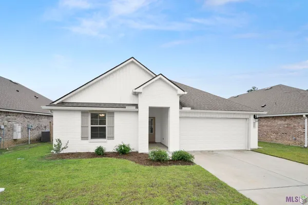$260,000 | 35608 Grovemont Drive, Walker, LA 70785