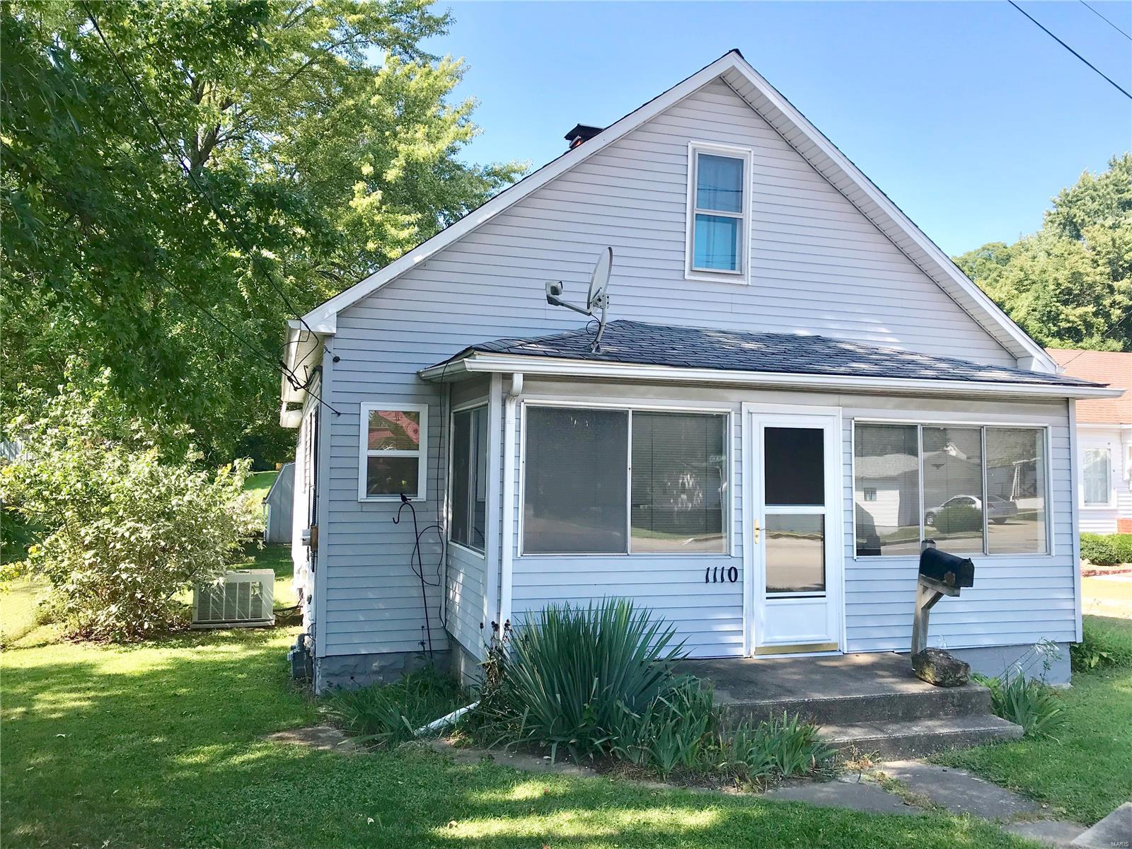 1110 Vandalia Road Hillsboro, IL 62049 - Photo 2 of 32 Gallery Image 2