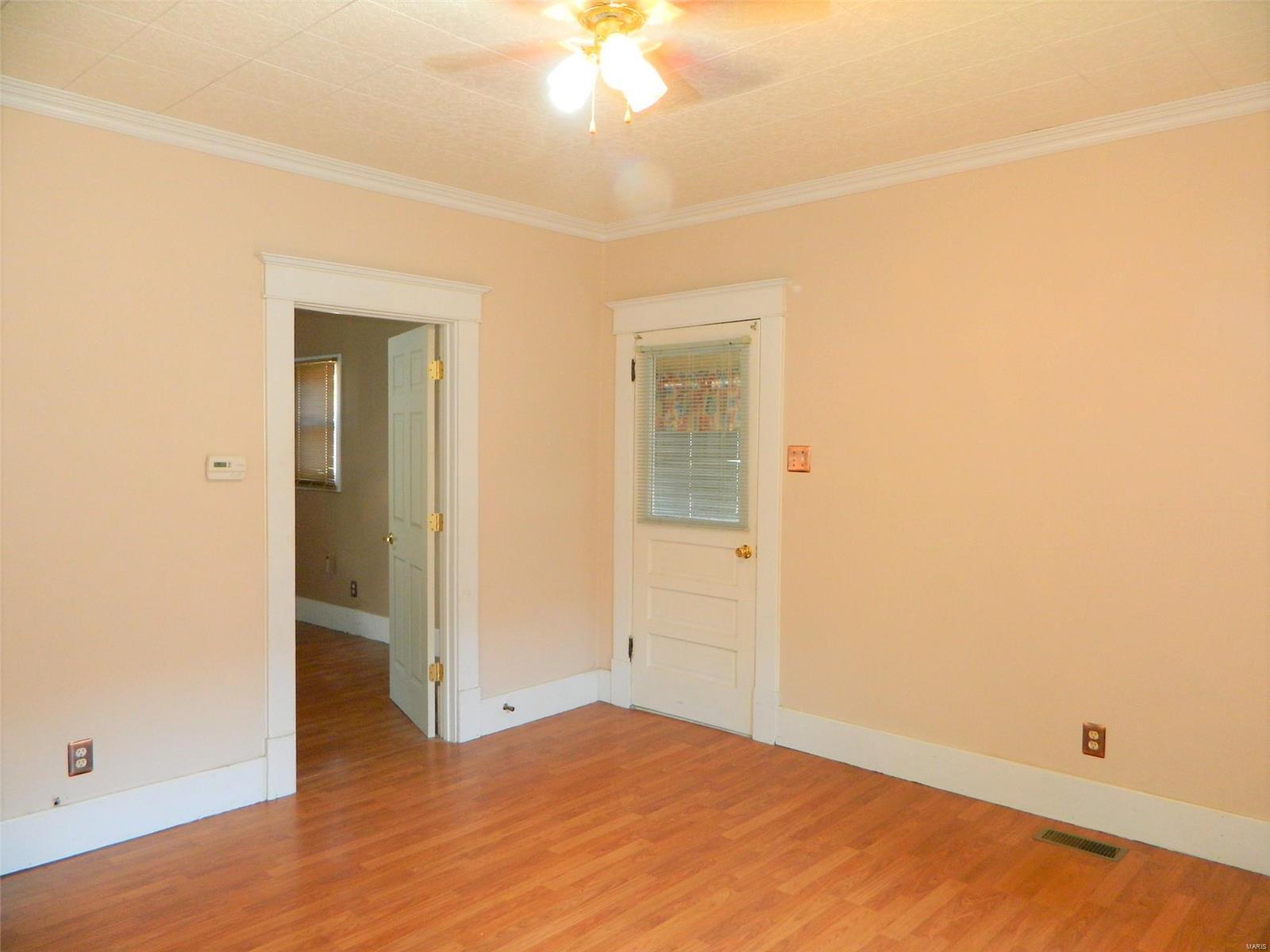 1110 Vandalia Road Hillsboro, IL 62049 - Photo 13 of 32 Gallery Image 13