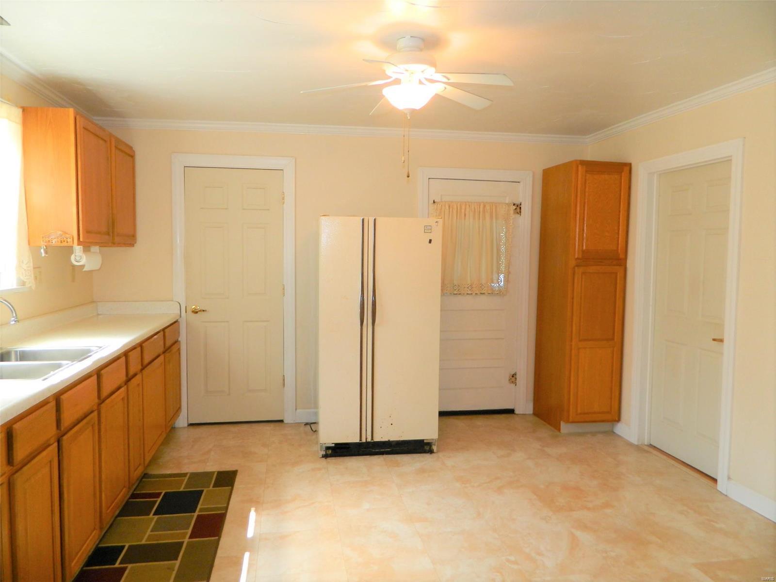 1110 Vandalia Road Hillsboro, IL 62049 - Photo 18 of 32 Gallery Image 18