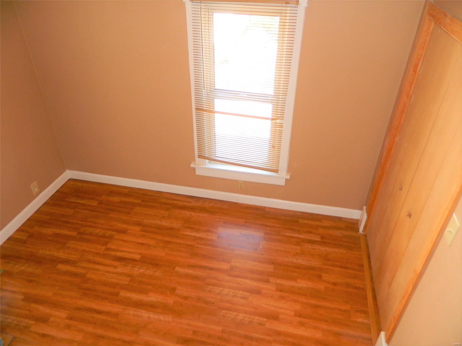 1110 Vandalia Road Hillsboro, IL 62049 - Photo 25 of 32 Gallery Image 25