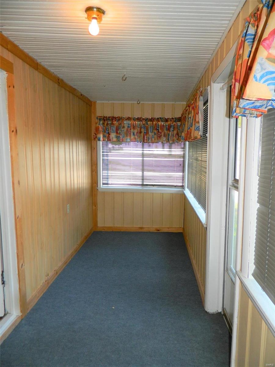 1110 Vandalia Road Hillsboro, IL 62049 - Photo 10 of 32 Gallery Image 10