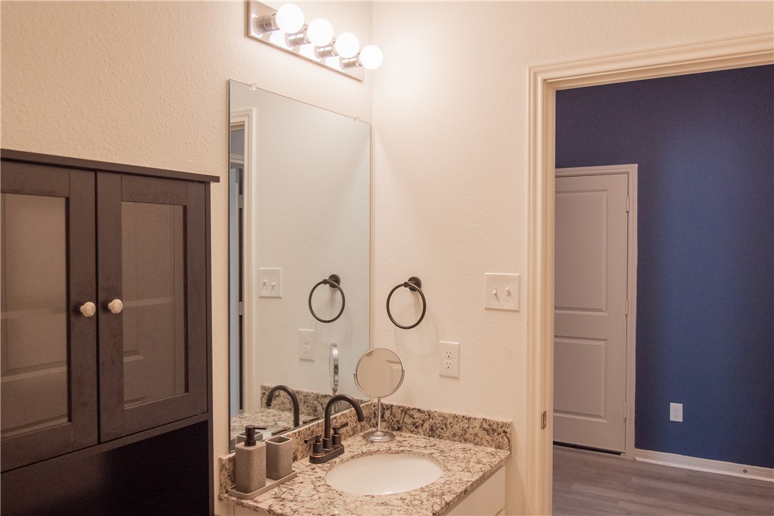 6021 Toby Bend Bryan, TX 77807 - Photo 9 of 20