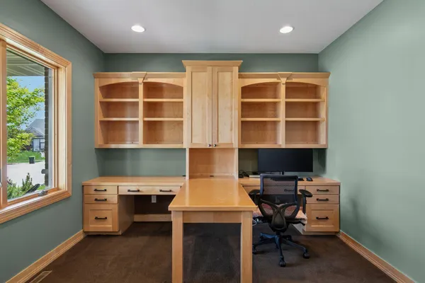 $969,000 | 2304 Britwood Lane Southwest, Rochester, MN 55902