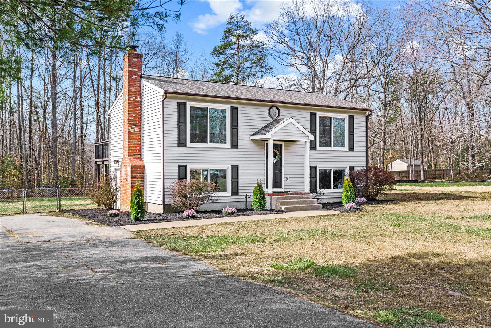 7 Ridge Road Stafford, VA 22556 - Photo 3 of 32 Gallery Image 3