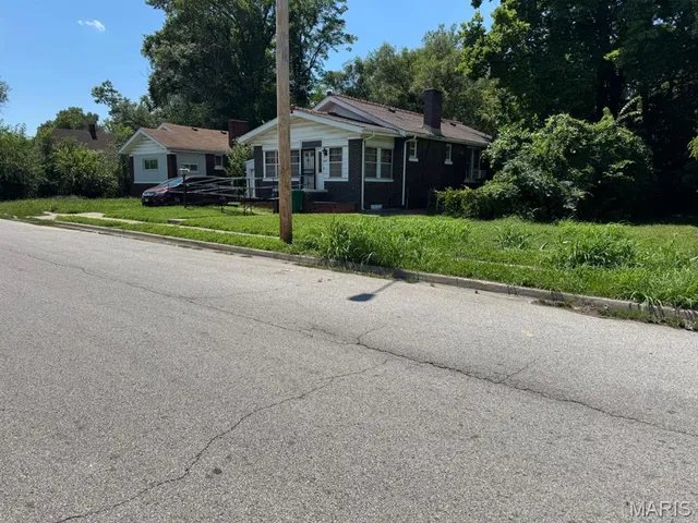 $24,000 | 541 North 27th Street, East St. Louis, IL 62205