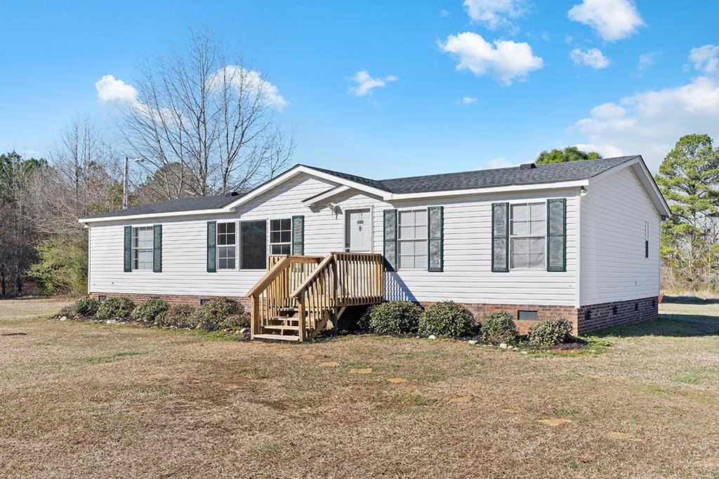 402 Hawthorne Road Honea Path, SC 29654 - Photo 1 of 16