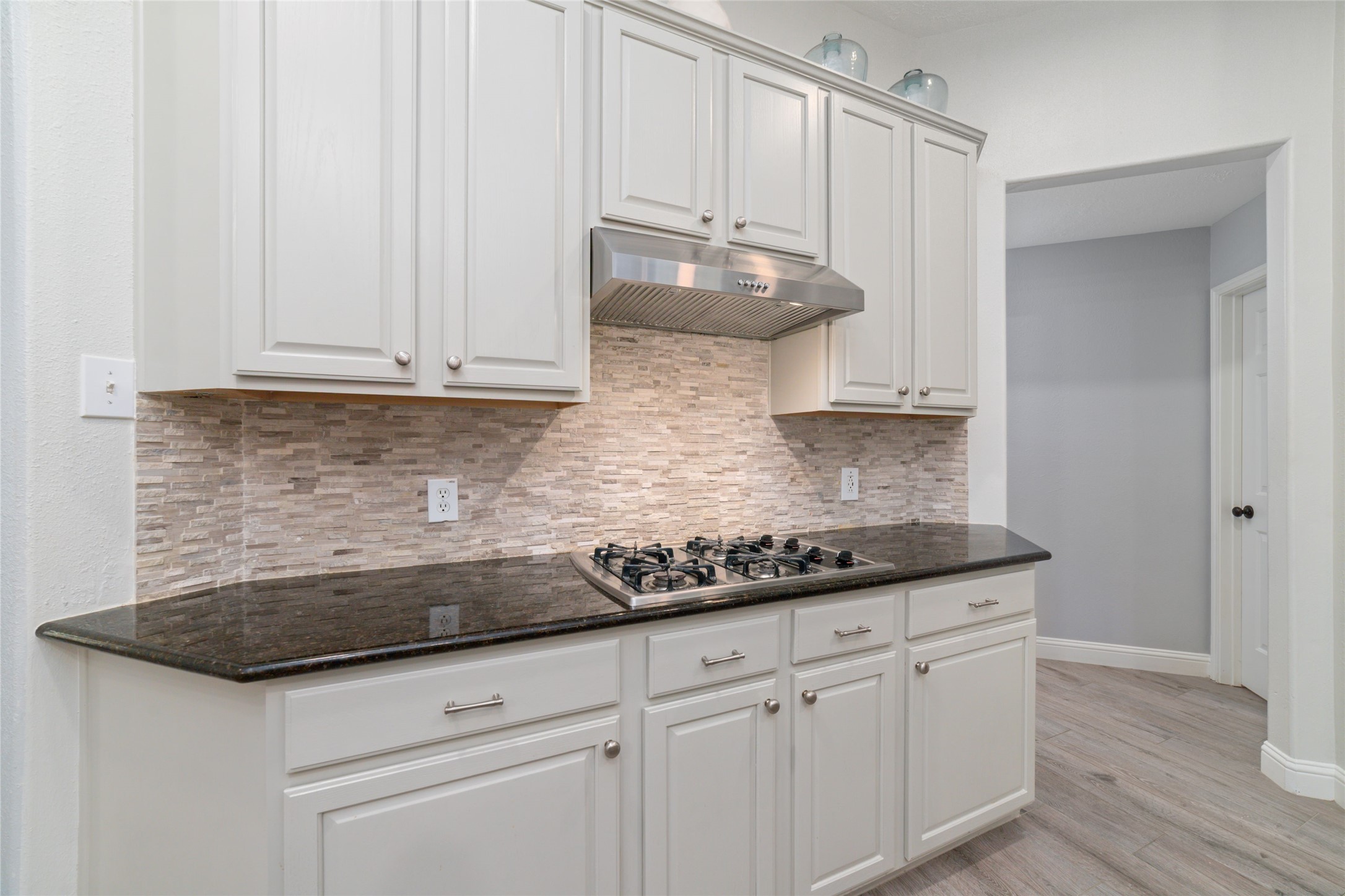 24203 Moon Ridge Court Katy, TX 77494 - Photo 14 of 43 Plenty of workspace and a great layout!
