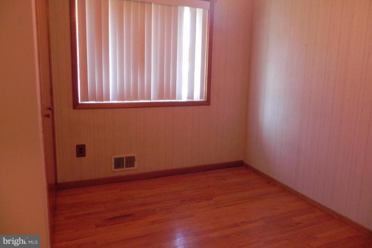 7015 Presley Road Lanham, MD 20706 - Photo 11 of 16 Bedroom #2