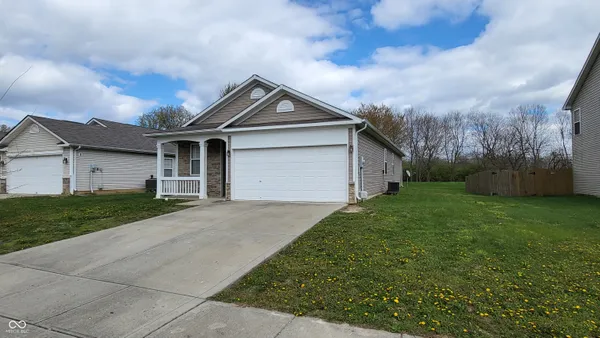 $1,975 | 6025 Prairie Meadow Drive, Indianapolis, IN 46221