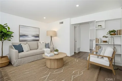 $719,900 | 16511 Caballero Lane, Huntington Beach, CA 92649