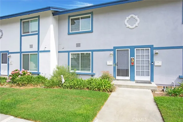 $725,000 | 16511 Caballero Lane, Huntington Beach, CA 92649