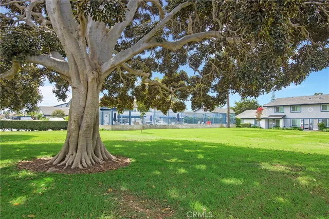 $725,000 | 16511 Caballero Lane, Huntington Beach, CA 92649