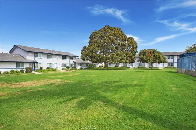 $725,000 | 16511 Caballero Lane, Huntington Beach, CA 92649