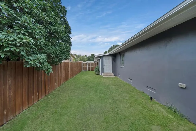 $3,200 | 3046 Rotan Lane, Dallas, TX 75229