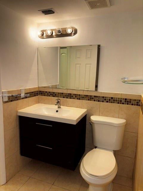 3410 Foxcroft Road, Unit 208 Miramar, FL 33025 - Photo 12 of 21